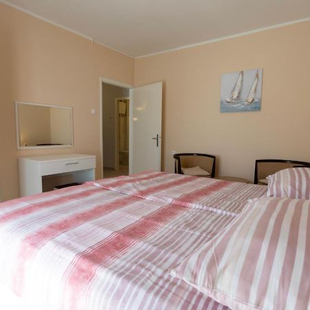 Apartments Galeb Rabac Εξωτερικό φωτογραφία